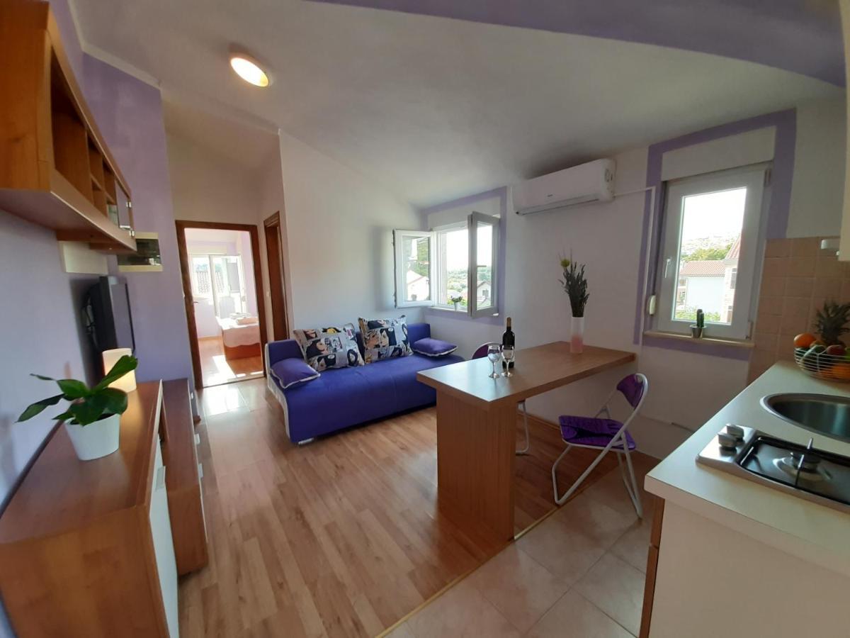 Holiday Beach House Apartment เกรบัชติซา ภายนอก รูปภาพ