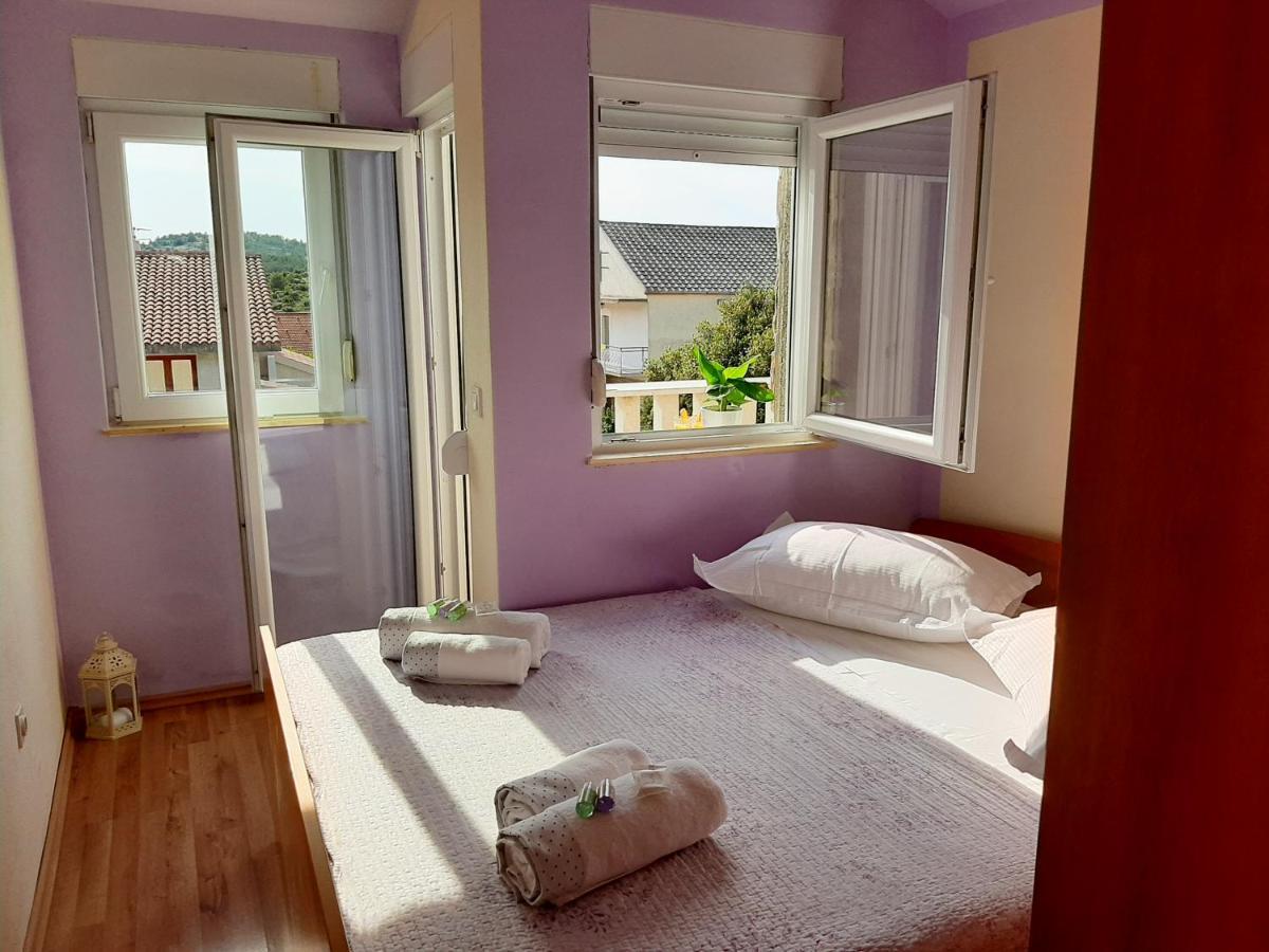 Holiday Beach House Apartment เกรบัชติซา ภายนอก รูปภาพ